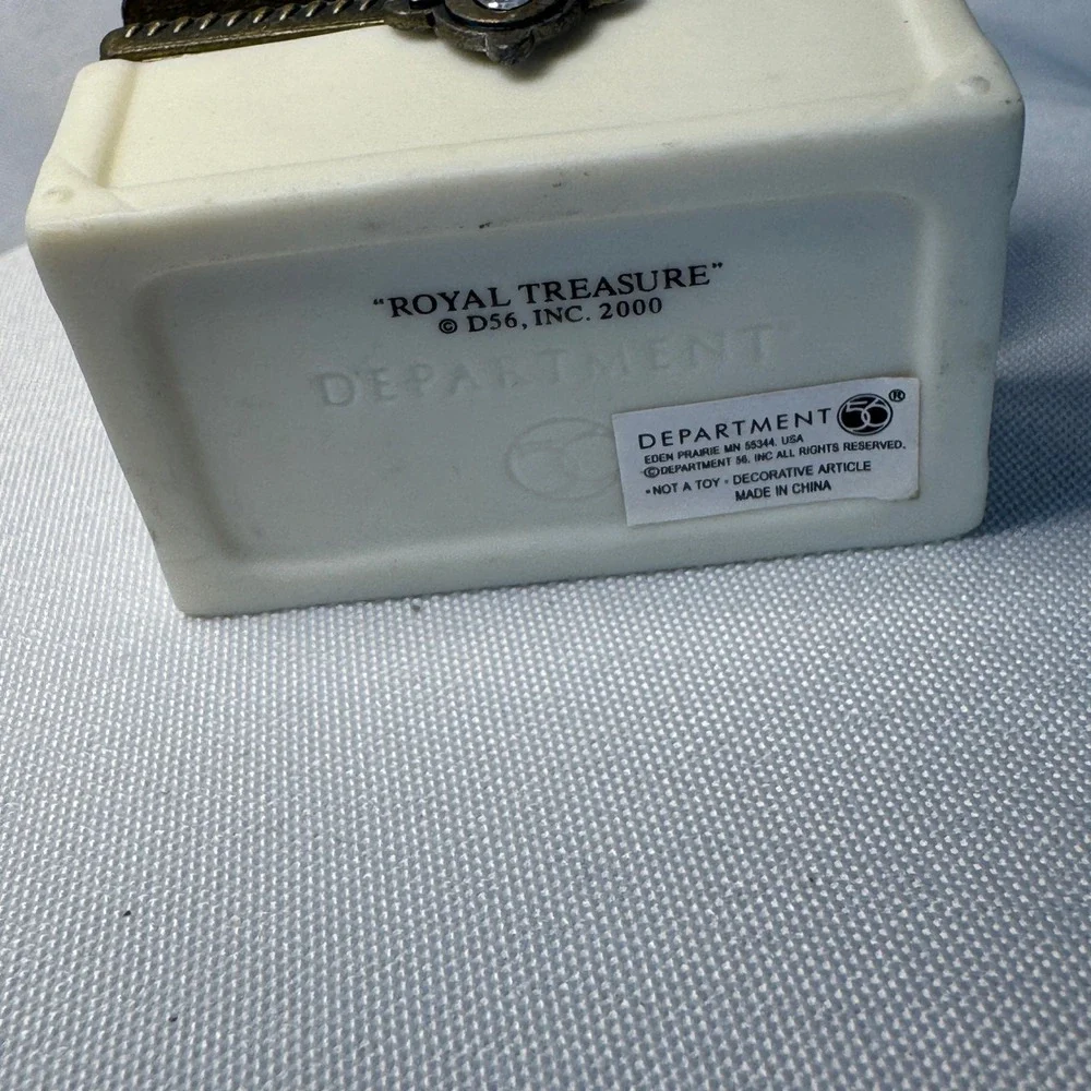 Department 56 Snowbabies Royal Treasure Hinged Trinket Box 2000 Crystal Clasp